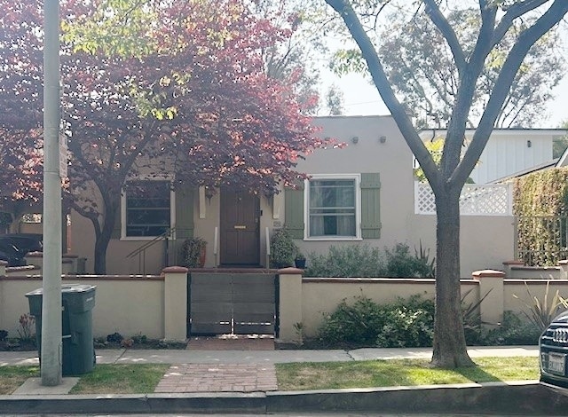 Primary Photo - 843 Huntley Dr