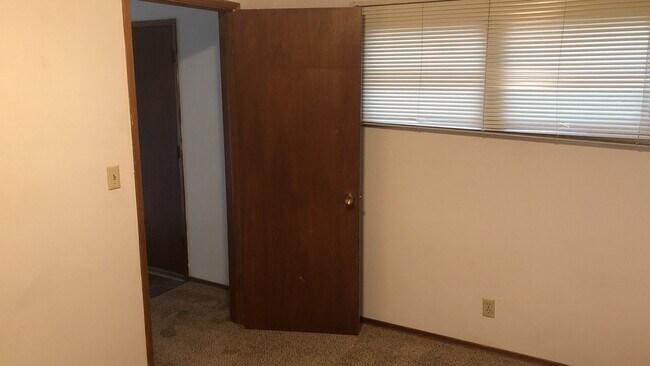 Building Photo - 1255 NW Davis Way