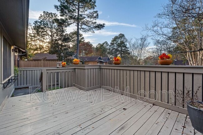 Building Photo - 48 Bluff Pointe Way