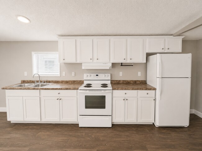 Building Photo - Freshly Mobile Home in Quiet Community