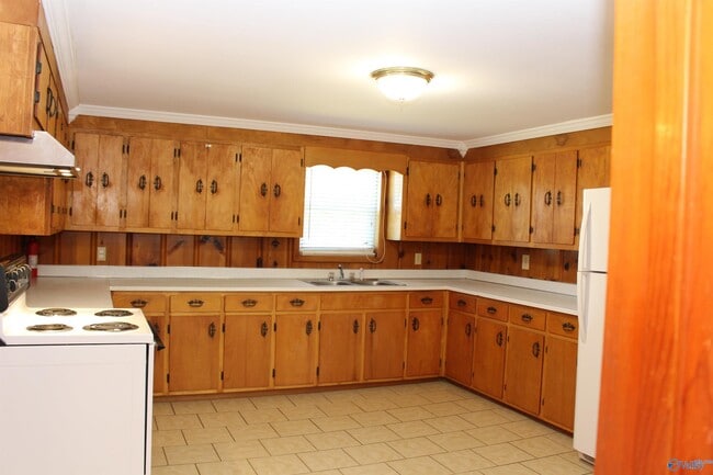 Building Photo - 152 Clutts Rd