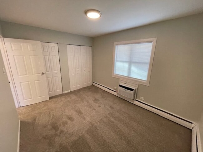 Building Photo - 7 N Dryden Pl