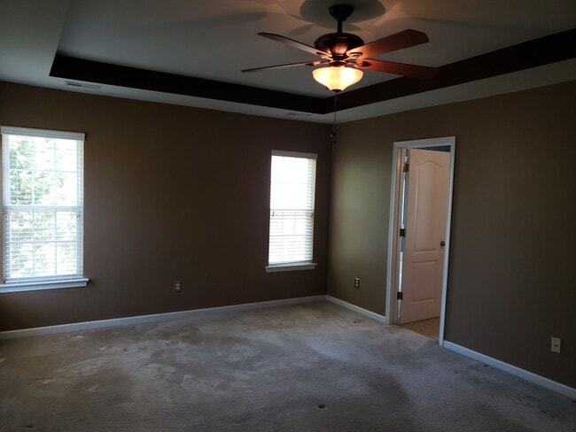 Building Photo - Beautiful home in Ballantyne