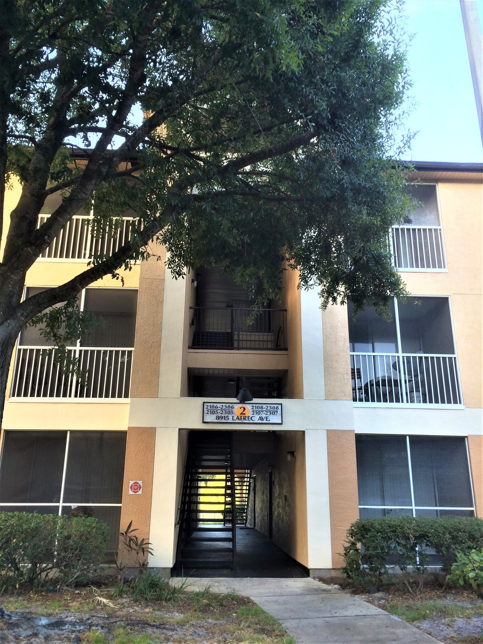 Building Photo - 8915 Latrec Avenue