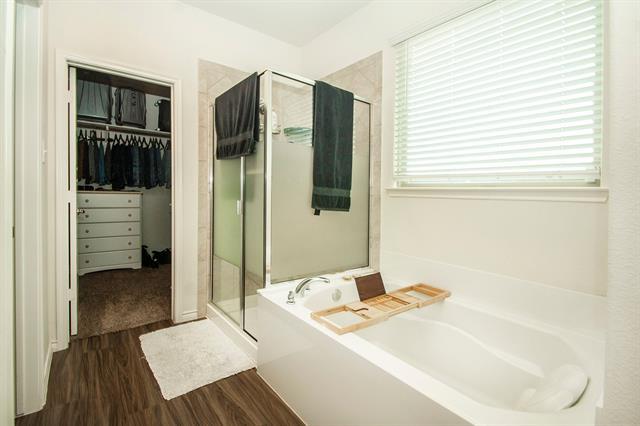 Building Photo - 2168 Miramar Dr