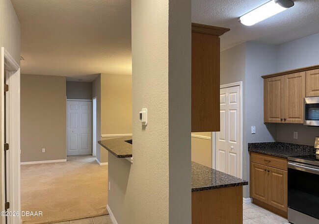 Building Photo - 830 Airport Rd