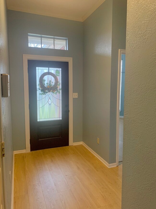 Building Photo - 7830 Blue Bonnet St