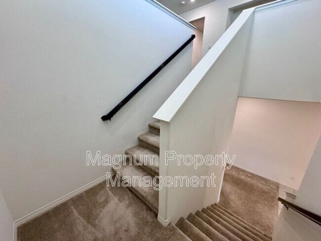 Building Photo - 29357 Caravel Dr