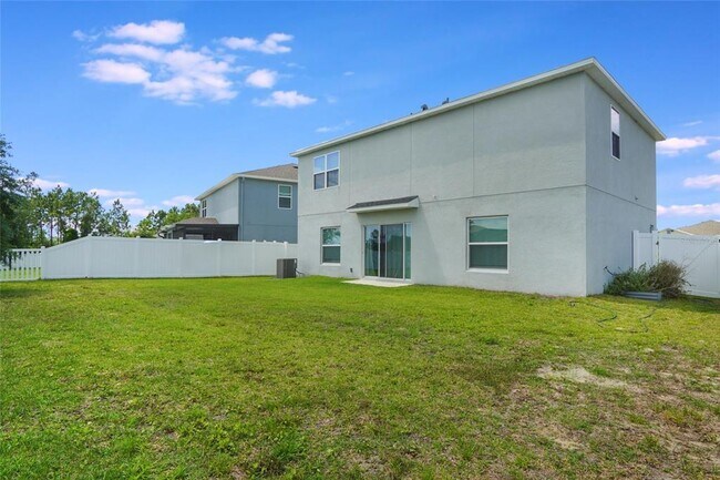 Building Photo - 3936 Fescue St