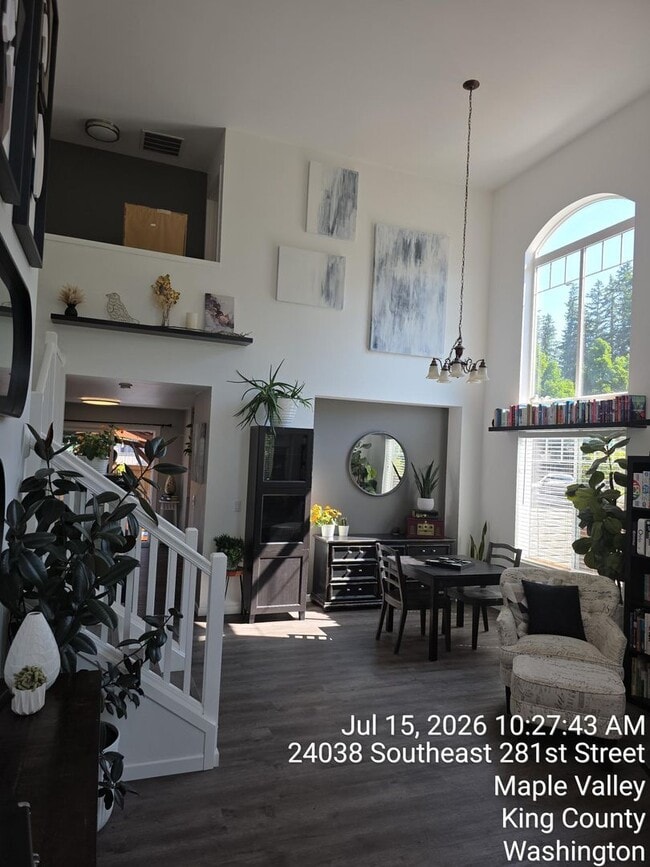 Building Photo - 4-Bedroom Corner-Lot Home | Central A/C | Carpet-Free Living | Walk to Schools, Parks and Cedar R...