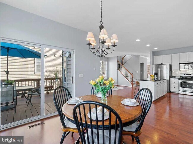 Building Photo - 47326 Sterdley Falls Terrace