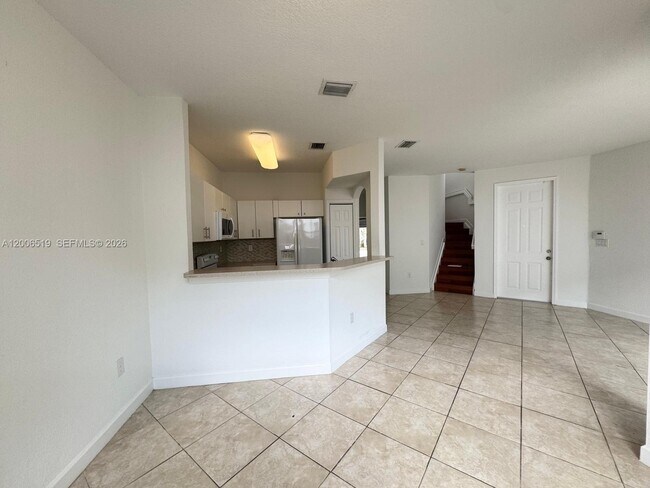 Building Photo - 8157 NW 108th Pl