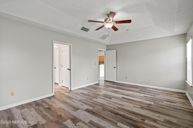 Building Photo - 4053 Savannah Glen Blvd