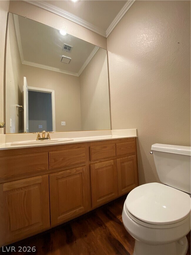 Building Photo - 7816 Waterfalls Ave