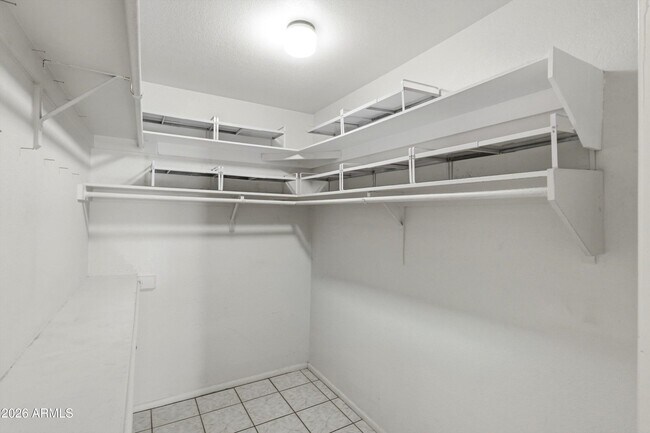 Building Photo - 2610 W Hearn Rd