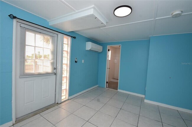 Building Photo - 509 N Central Ave