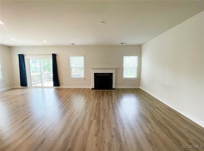 Building Photo - 6331 Sagamore Way