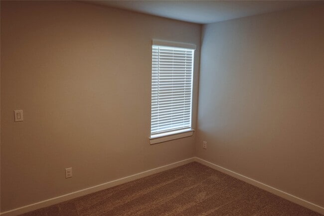 Building Photo - 8598 Blueberry Ash St