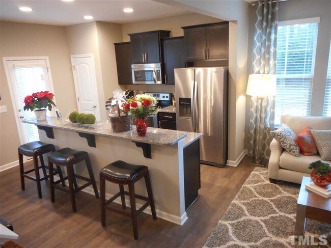 Building Photo - 2147 Sunny Cove Dr