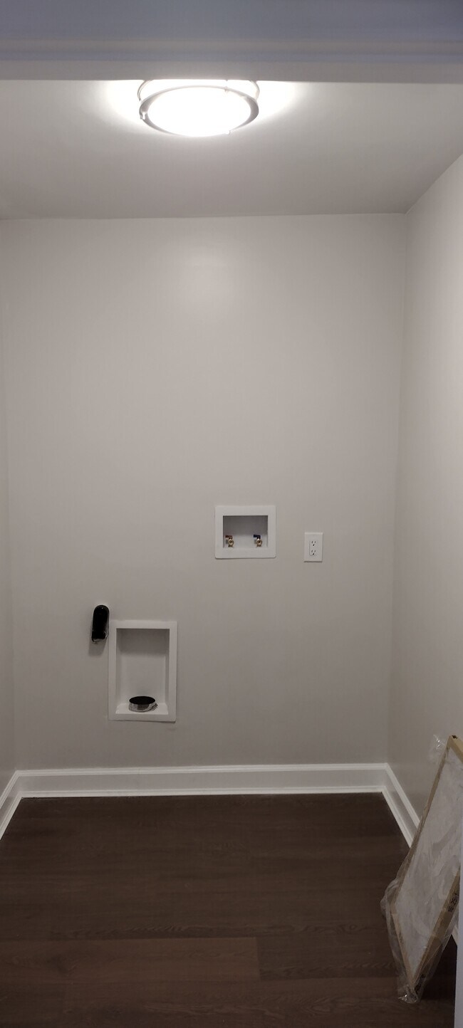 Building Photo - 148 Southland Ave