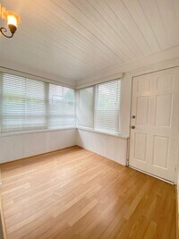 Building Photo - 23 19th Ave Venice, CA 90291