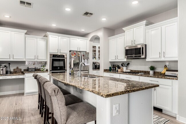 Building Photo - 20365 E Sonoqui Blvd