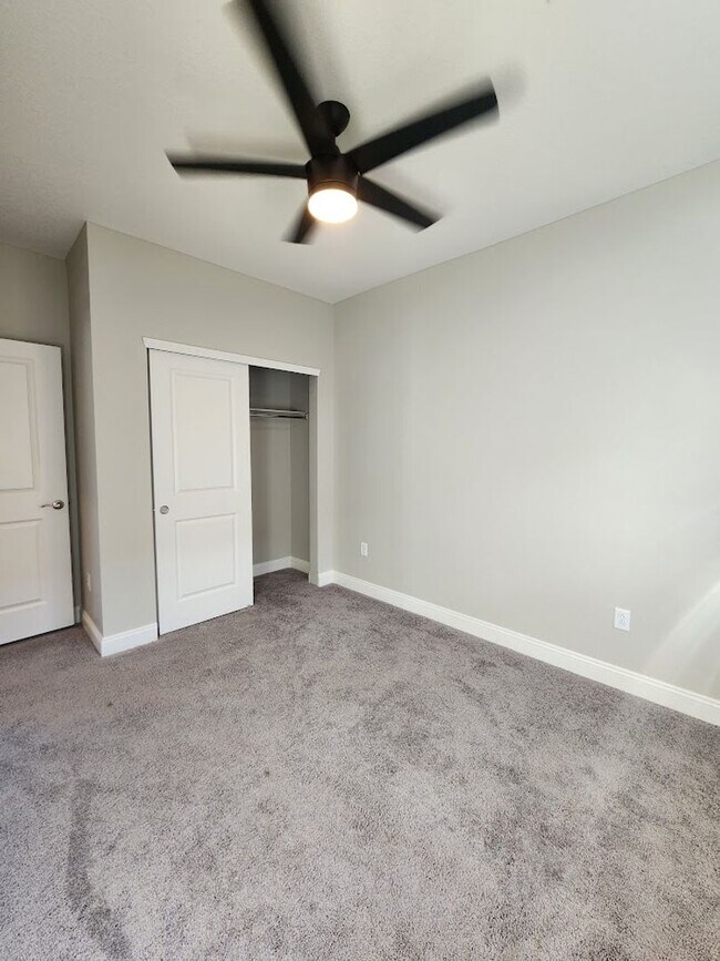 Building Photo - 9570 Accord Ln