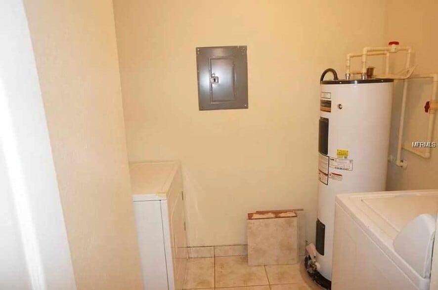 Building Photo - 7618 Pissarro Dr