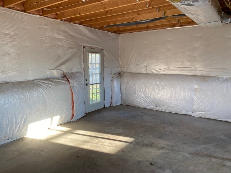 Building Photo - 77 Burdette Dr