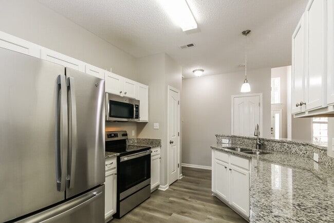 Building Photo - 14928 Jerpoint Abby Dr