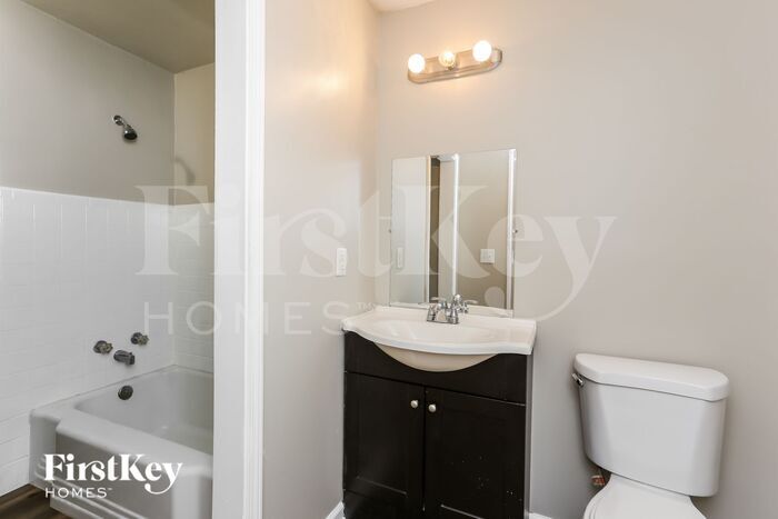 Building Photo - 1924 Shirley St SW