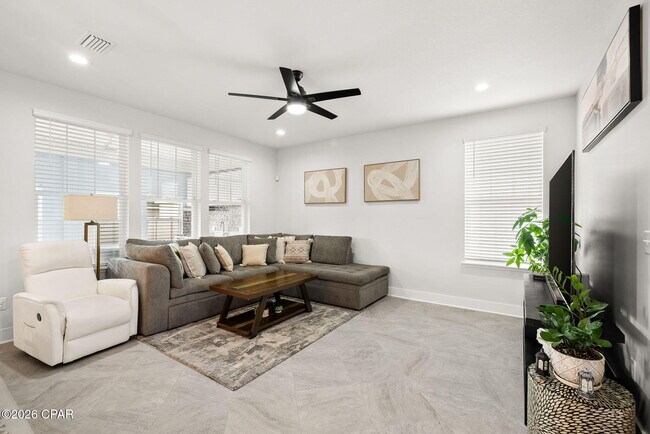 Building Photo - 2101 Kingfisher Ct