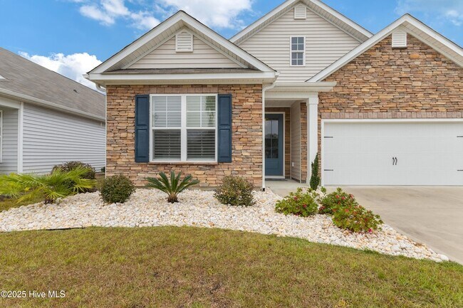 Building Photo - 614 Silos Wy