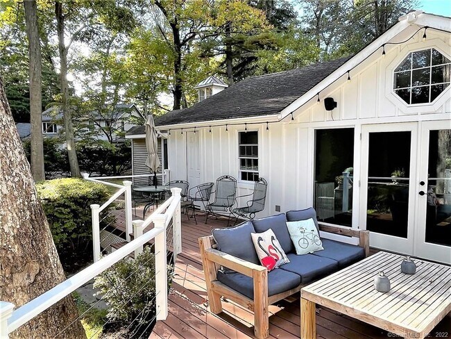 Building Photo - 83 Maltbie Ave