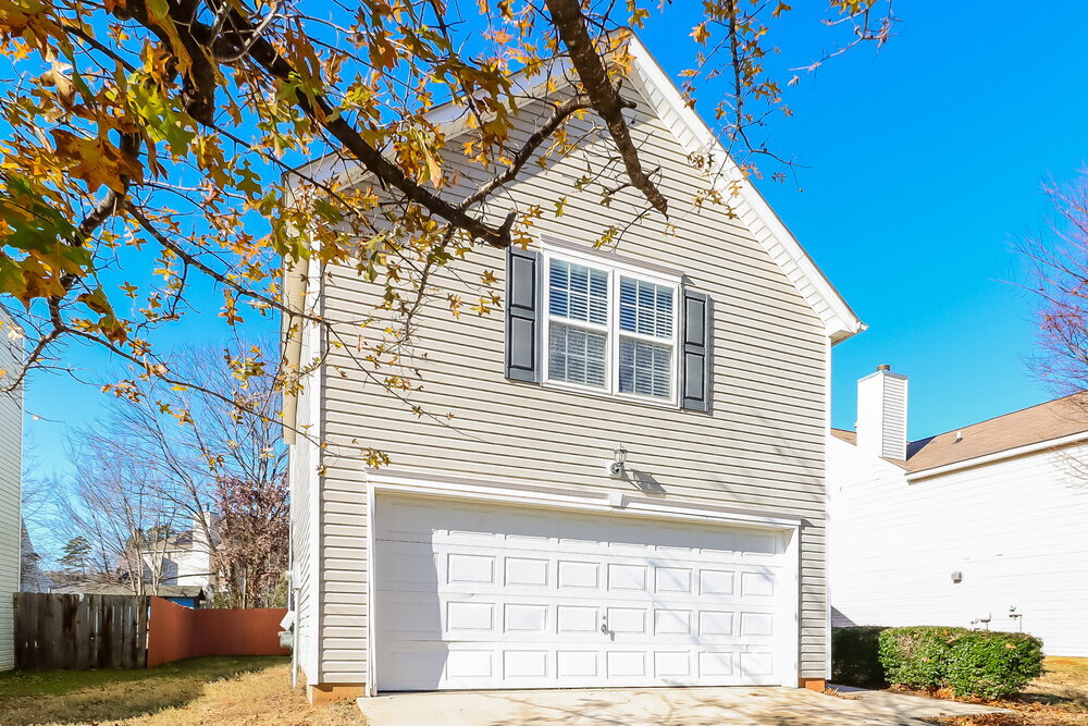 Building Photo - 7103 Fox Point Dr