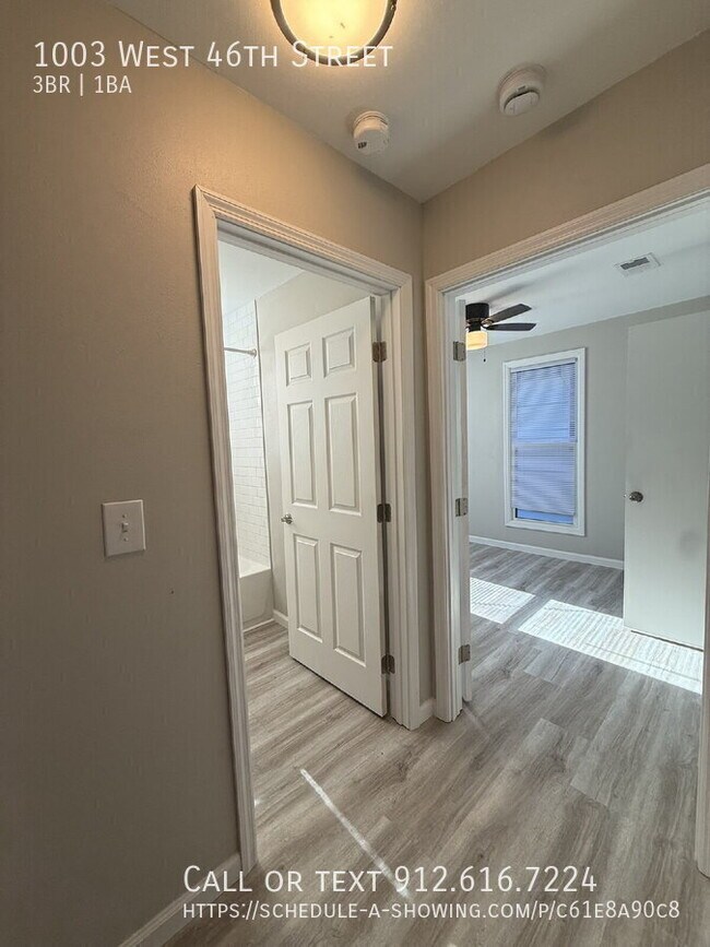 Building Photo - 1003 W 46th St