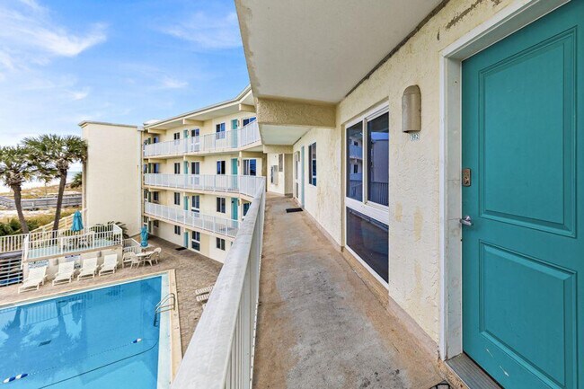 Building Photo - 667 Nautilus Ct