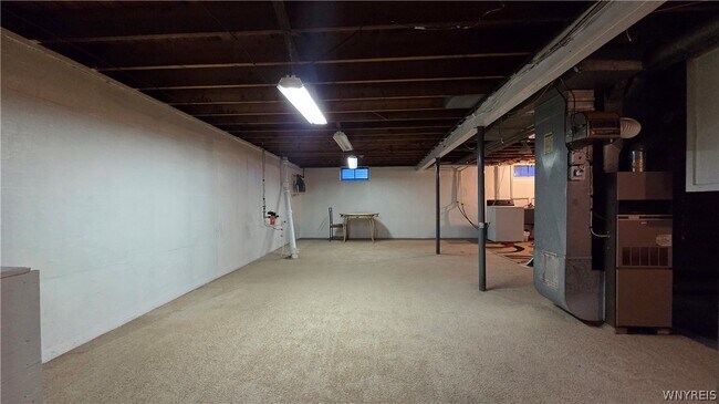 Building Photo - 419 Cherokee Dr