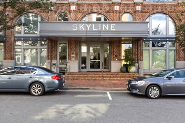 Primary Photo - 4820 Old Main St