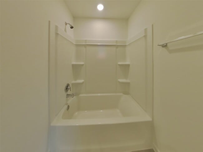Building Photo - 3013 Dawn Sound Dr