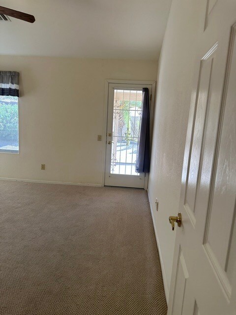 Building Photo - Lovely Fountain Hills Home For Lease-3 Beds-2 Baths With Yard & 2 Car Garage!
