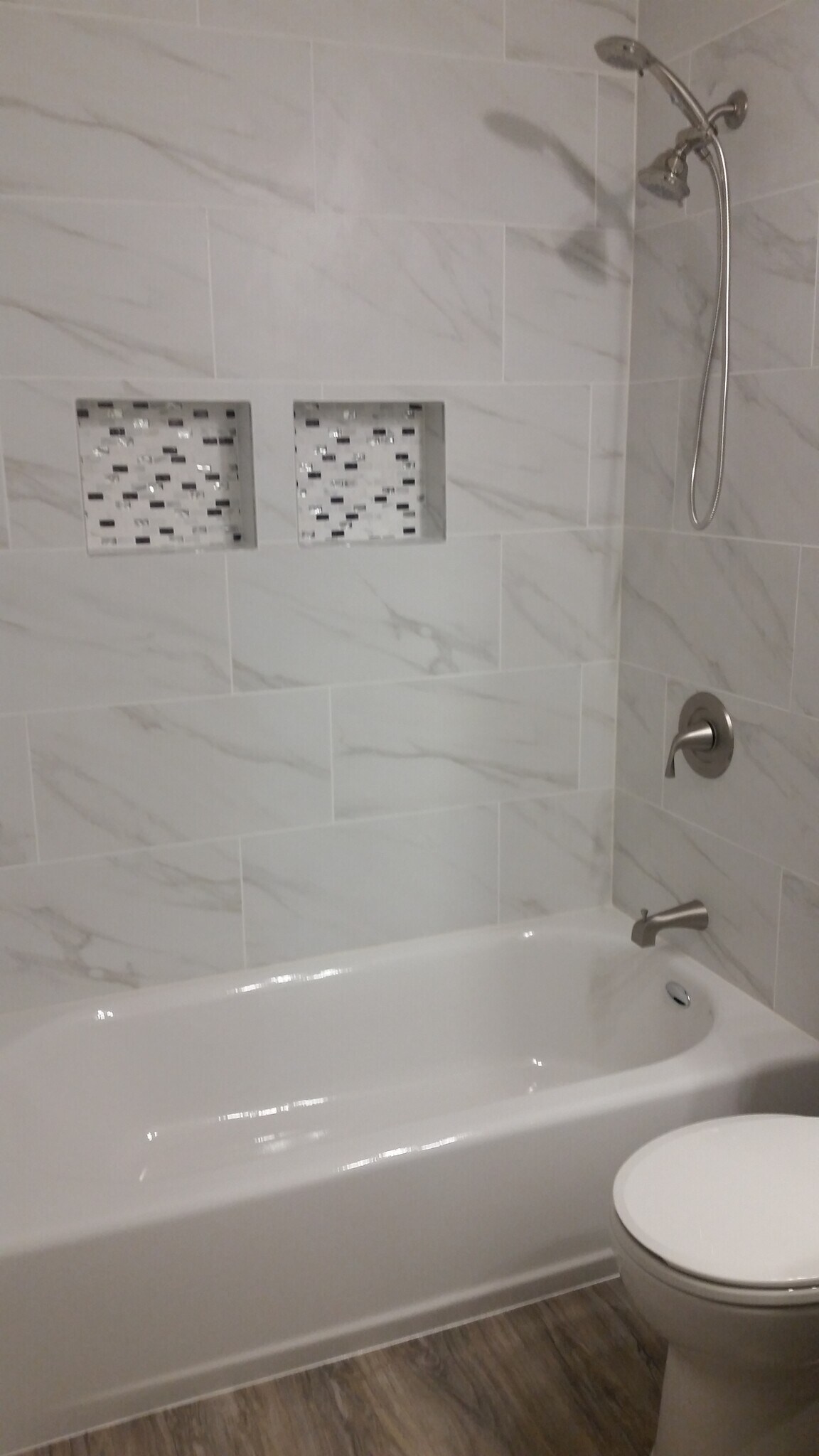 Hall Bathroom - 35 Massolo Dr