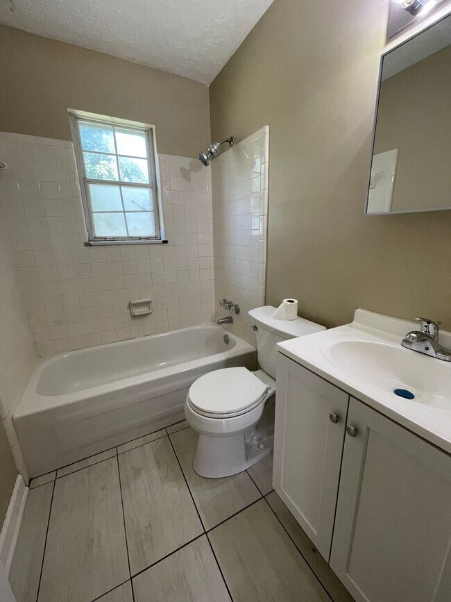 Building Photo - Brick Ranch