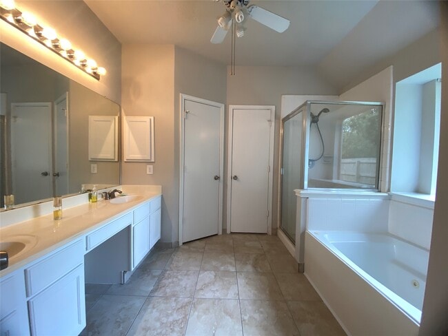 Building Photo - 15922 Williwaw Dr