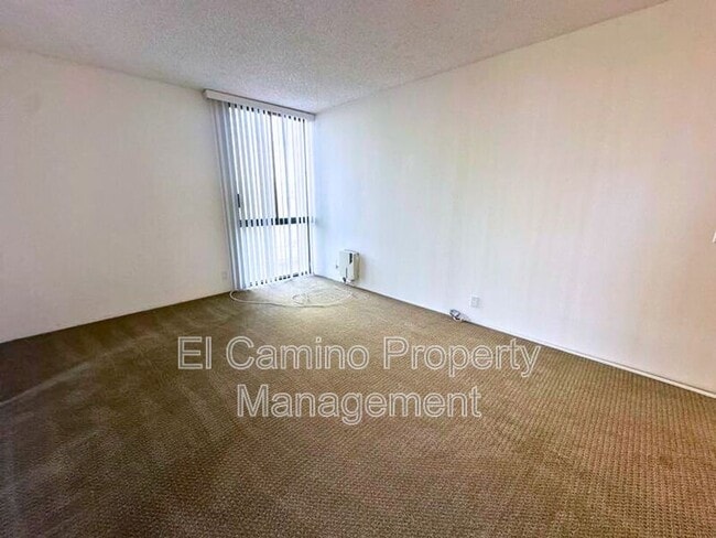 Building Photo - 1750 E Ocean Blvd