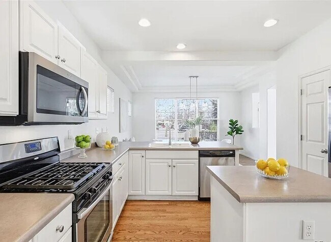 Building Photo - Available NOW! 4-Bedroom in one of Denver’s Hottest Neighborhoods!