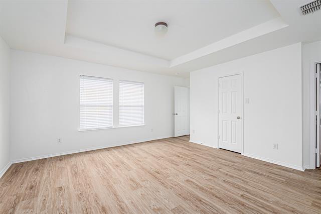 Building Photo - 9940 Dartmouth Dr