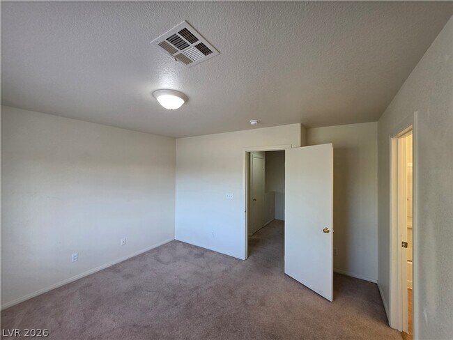 Building Photo - 10021 Via Toro Ave