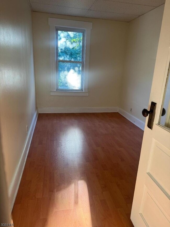 Building Photo - 16 Cutler St