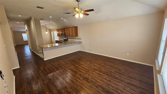 Building Photo - 1017 Pebblecreek Dr